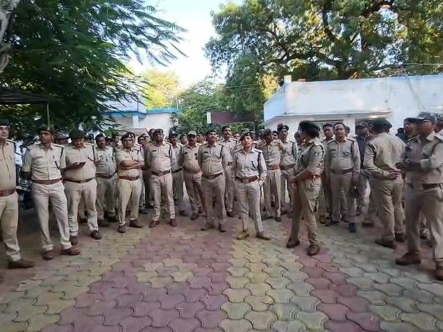 शिवपुरी में झिरना मंदिर विवाद में नया मोड़:  वनकर्मियों ने SP ऑफिस में सौंपा ज्ञापन; फॉरेस्ट अफसरों पर दबाव और झूठी FIR के आरोप – Shivpuri News