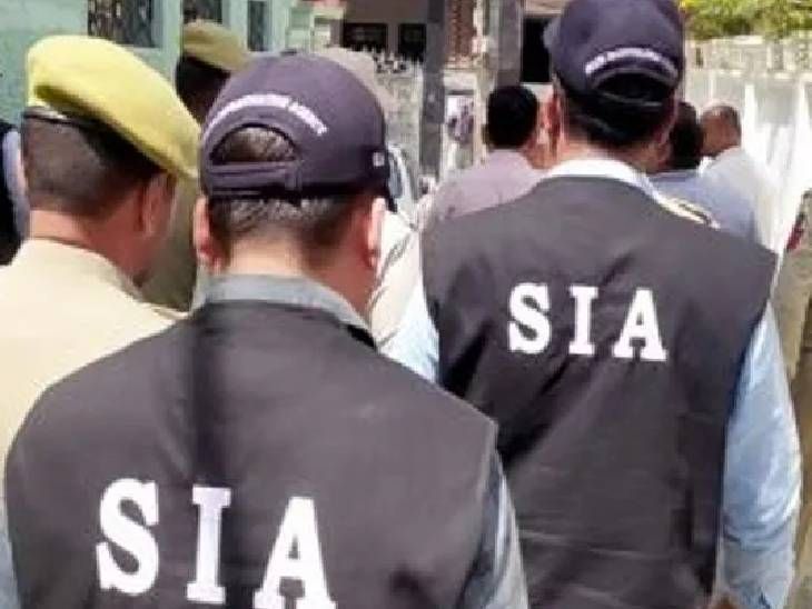 Kingpin of Jammu and Kashmir narco-terror module arrested from Mumbai airport | जम्मू-कश्मीर नारको-टेरर मॉड्यूल का सरगना मुंबई एयरपोर्ट से गिरफ्तार: 2023 से फरार था, पाकिस्तानी हैंडलर्स और ऑपरेटिव्स के बीच मुख्य कड़ी था