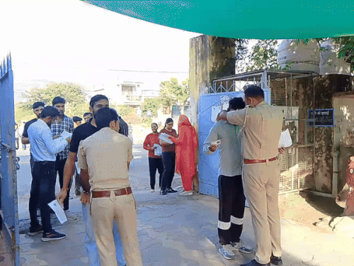 Recruitment exam for 98 posts of Sub Inspector (Telecom) begins. Recruitment exam for 98 posts of Sub Inspector (Telecom) started: Entry given after checking at the centre, 218 centers made at 5 divisional headquarters – Ajmer News