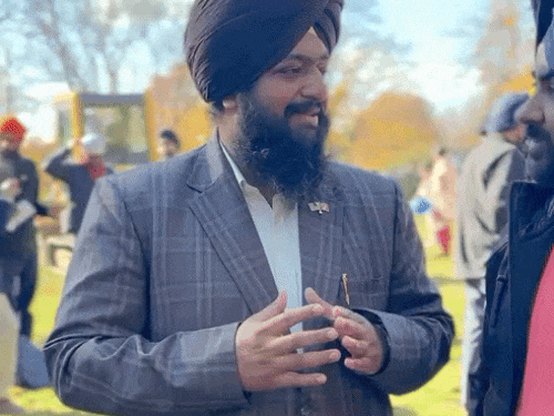 Jalandhar Swaranjit Singh Khalsa Becomes First Sikh Mayor of Norwich | जालंधर के स्वर्णजीत बोले-नॉर्विच में नया पंजाब बसाएंगे: दिसंबर में लेंगे पहले सिख मेयर की शपथ, पिता बोले-रिजल्ट से पहले डरा था, मैंने हौसला दिया – Jalandhar News