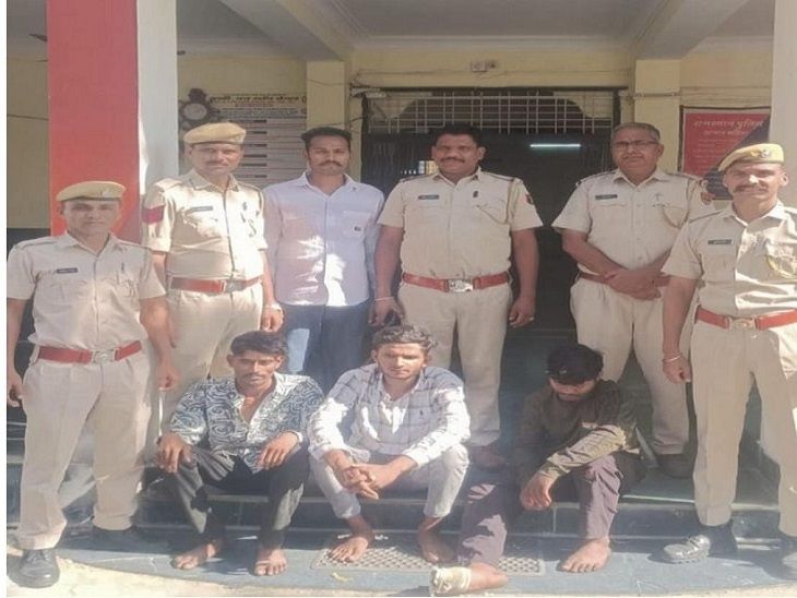 नेशनल हाईवे पर लूटपात करने वाले 3 बदमाश पकड़े:  रोड किनारे खड़े ट्रक, कार-बाइक सवार को पीटकर करते लूटपात, ऋषभदेव थाना क्षेत्र का मामला – Udaipur News