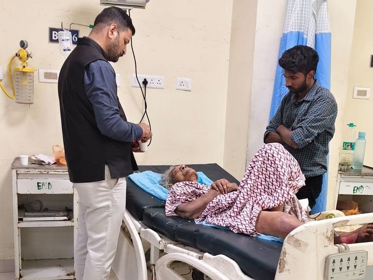 बेटी के चंगुल से छुड़ाई गई बुजुर्ग मां:  पड़ोसी की सूचना पर पुलिस और CHW वर्कर्स ने किया रेस्क्यू – Bhopal News