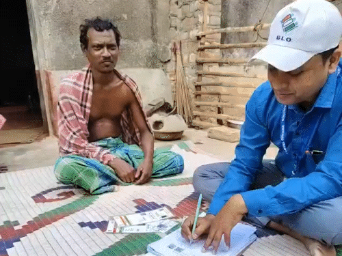 TMC का दावा- SIR के डर से 15 मौतें हुईं:  भाजपा बोली- जनता को गुमराह किया जा रहा; बंगाल में 3 करोड़ से ज्यादा SIR फॉर्म बंटे