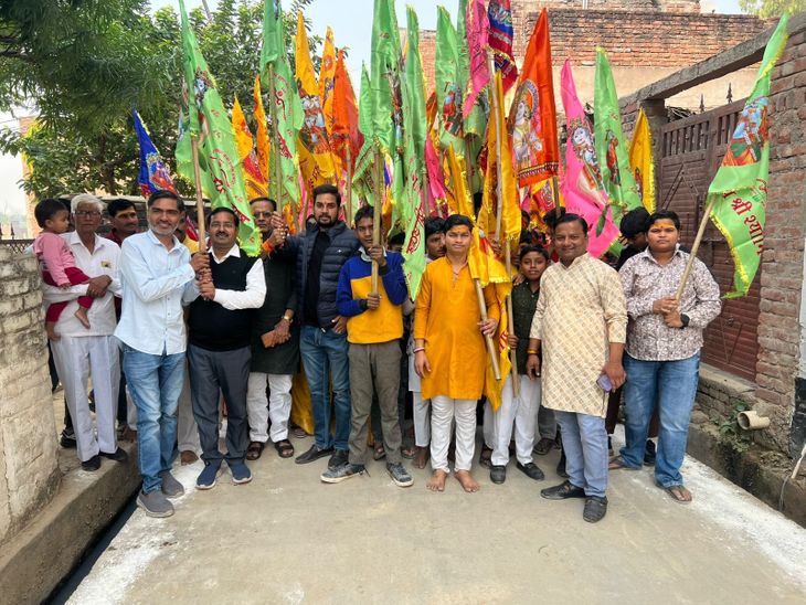 A procession of Shri Shyam family was taken out in Jasrana. | जसराना ...