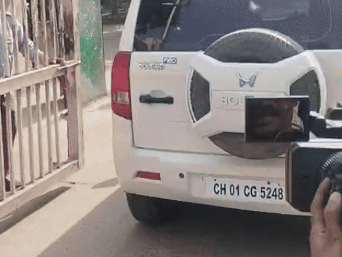 अलफलाह यूनिवर्सिटी पहुंची दिल्ली पुलिस:VC की सफाई- ड्यूटी के अलावा डॉक्टरों से संबंध नहीं; नूंह का मौलवी फरीदाबाद से गिरफ्तार- INA NEWS