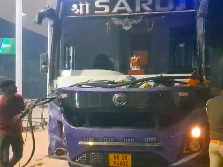 Luxury bus rams into shop in Nausad