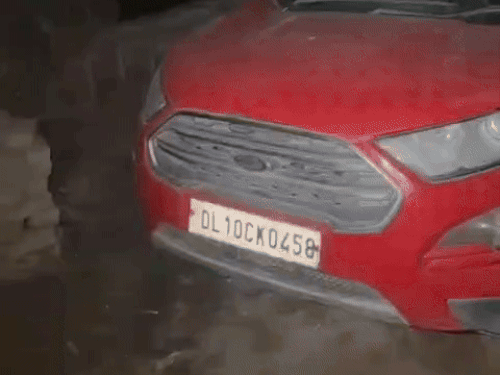 दिल्ली ब्लास्ट, आतंकियों की कार अब भी फरीदाबाद में खड़ी:  12 घंटे से NIA-NSG जांच कर रहीं, खोजी कुत्ते मंगाए; इसमें विस्फोटक होने का शक – Faridabad News