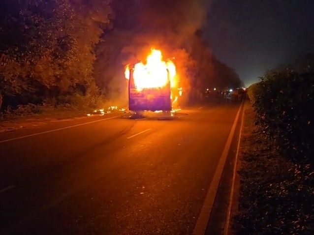 Roadways bus caught fire, fire brigade arrived after half an hour