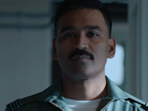 कृति सेनन-धनुष की फिल्म 'तेरे इश्क में' का ट्रेलर रिलीज:बनारस की गलियों में दिखी इंटेंस लवस्टोरी, दमदार डायलॉग और एक्शन से छाए धनुष