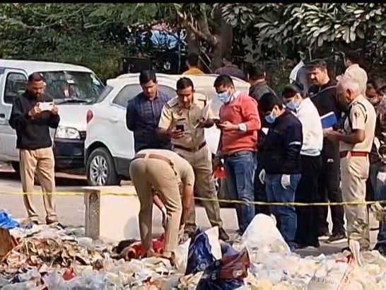 गुरुग्राम में युवक की हत्या:मंदिर के बाहर मिला शव, पत्थरों से चेहरा कुचला; दिल्ली का रहने वाला- INA NEWS