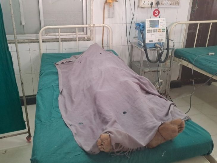 Elderly man dies after falling from stairs in Pali