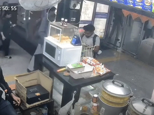 दिल्ली ब्लास्ट का नया CCTV फुटेज:अंडरग्राउंड मेट्रो स्टेशन हिला, अफरा-तफरी मची; हरियाणा के नूंह से खरीदा था विस्फोटक- INA NEWS