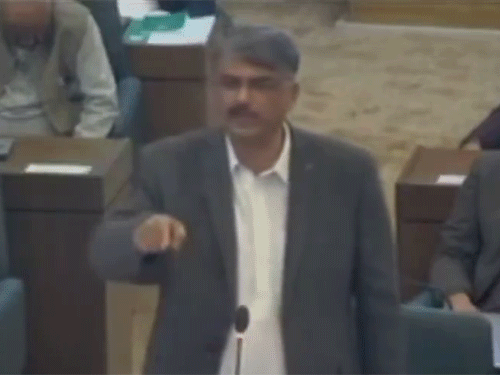 पाकिस्तानी नेता बोले- लाल किले से कश्मीर तक हमले किए:मैंने मोदी भी को ललकारा, बलूचिस्‍तान में खून बहाना बंद करे भारत