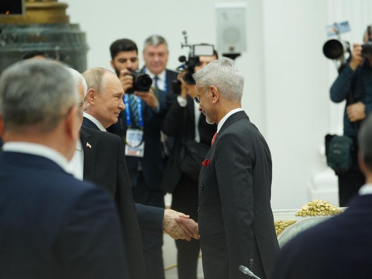 SCO बैठक, मॉस्को में पुतिन से मिले जयशंकर:  भारतीय विदेश मंत्री बोले- अपने लोगों की रक्षा के लिए हर कदम उठाएंगे