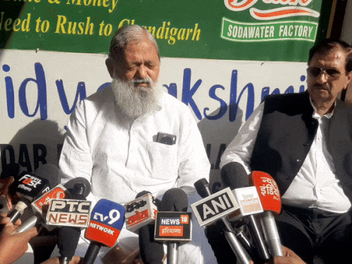ambala-anil-vij-on-bihar-election-nda-trust-and-opposition-allegations | Ambala News | नीतीश के शपथ लेने पर विज ने जताई खुशी: बोले-बिहार की जनता ने झूठी राजनीति को नकारा, महागठबंधन के दफ्तरों पर ताले लगे – Ambala News