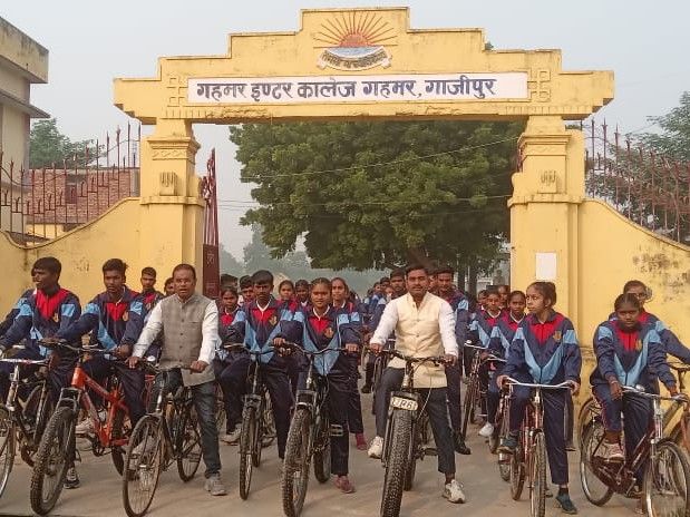 NCC cadets organised a cycle rally