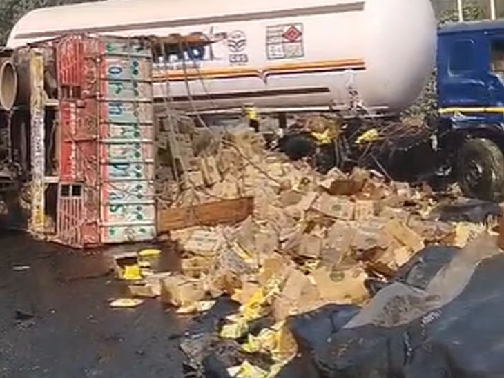 Refinery-laden truck overturns in Koderma Valley | कोडरमा घाटी में ...