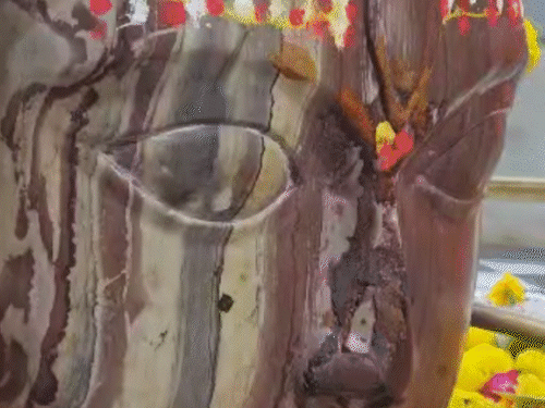 मंदसौर: प्राचीन पशुपतिनाथ मूर्ति का क्षरण, क्या लौटेगा धर्म और आध्यात्मिक गौरव? Mandsaur Pashupatinath Idol Erosion news image