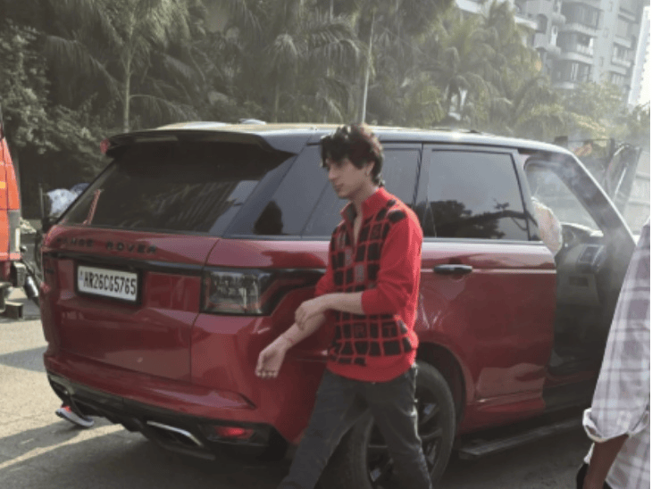 विजयता पंडित के बेटे के कार एक्सीडेंट की खबर अफवाह:दावा था- पिता आदेश श्रीवास्तव के नाम पर बने चौराहे से टक्कर हुई, करीबी सूत्र ने किया खारिज