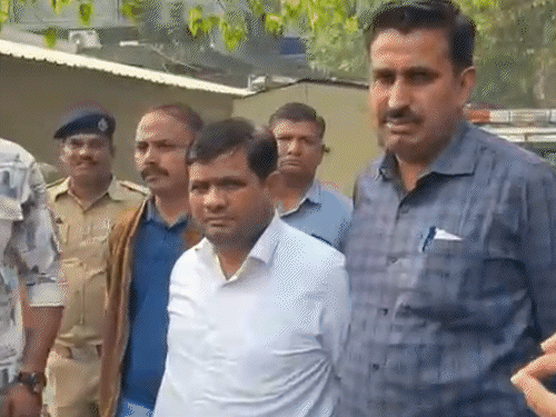 सूरत की मशहूर सुरभि डेयरी का मालिक अरेस्ट:  गुजरात में 2 साल से रोज 200 किलो नकली पनीर बेच रही थी कंपनी, भतीजा फरार – Gujarat News