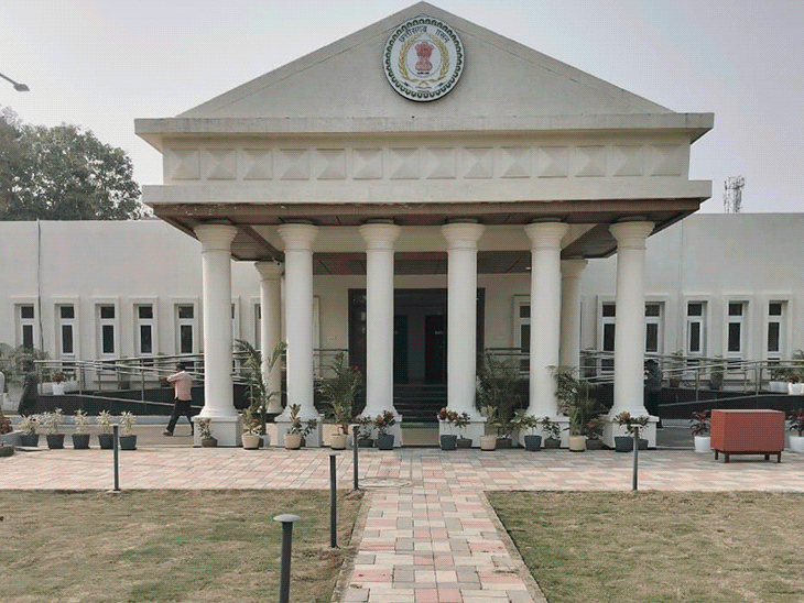 Chhattisgarh Raipur DGP-IG conference PM and Home Minister's bungalows ...