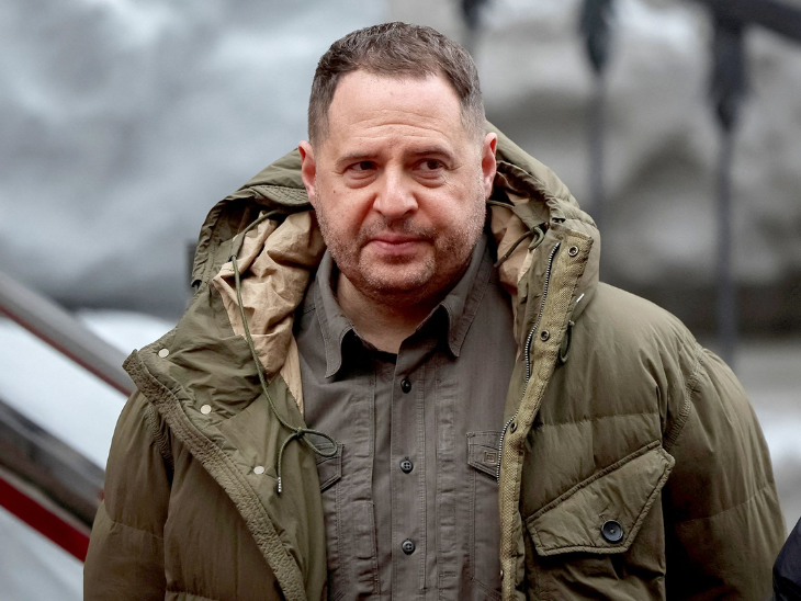 Ukraine Corruption Scandal; Zelensky Advisor Yermak Raided | 800 Crore Fraud | यूक्रेन के दूसरे सबसे ताकतवर शख्स के घर छापेमारी: 800 करोड़ की हेराफेरी में फंसे चीफ ऑफ स्टाफ, जेलेंस्की के आरोपी दोस्त फरार