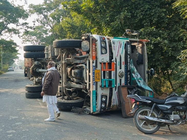Truck overturned after losing control, driver safe