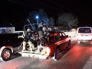 पाकिस्तान की फ्रंटियर कॉर्प्स हेडक्वार्टर पर आत्मघाती हमला:मेन गेट उड़ा 6 लड़ाके अंदर घुसे थे, 3 हमलावरों की मौत; PAK का दावा- TTP ने अटैक किया