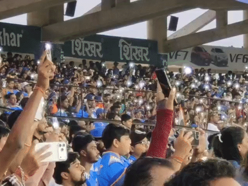 IND vs SA, रायपुर वनडे हारा भारत, फैंस हुए मायूस:  कहा- कोहली के शतक की खुशी, मैच के दौरान ग्राउंड में घुसा युवक – Chhattisgarh News