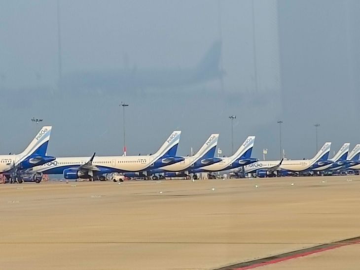 Amid IndiGo crisis, Centre fixes airfares | 18 हजार रु से ज्यादा किराया नहीं ले सकेंगी एयरलाइंस: 500 किमी तक का किराया ₹7,500; इंडिगो संकट के बीच केंद्र ने किराए तए किए