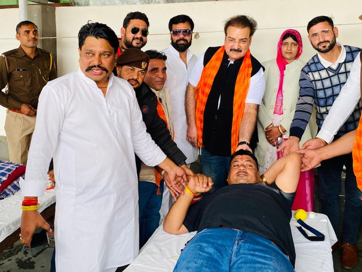 रक्तदान शिविर में 1365 यूनिट ब्लड डोनेट:  सुखदेव गोगामेड़ी पुण्यतिथि पर राजपूत समाज और 36 कौम ने किया रक्तदान; पूर्व मंत्री खाचरियावास पहुंचे आयोजन में – Jaipur News