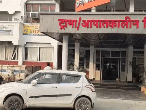 सिरसा में पिकअप-बाइक का एक्सीडेंट, ड्राइवर युवक घायल:  बड़ागुढा से गांव ढाबां जा रहा था, रास्ते में क्रॉस करते समय हुआ हादसा – Sirsa News