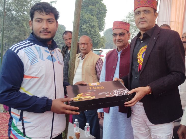 Kachhwa Mitai won the volleyball competition