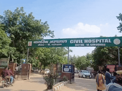 गुरुग्राम में सरकारी डॉक्टर हड़ताल पर:  अस्पतालों में इलाज के लिए भटक रहे मरीज; SMO की सीधी भर्ती पर रोक लगाने की मांग – gurugram News