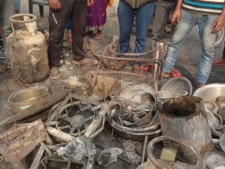 जहानाबाद के ओइना लाखापुर में आग लगीं:  मीट-मुर्गा और फास्ट फूड की दुकानें जलकर खाक, 2 लाख रुपए का नुकसान; प्रशासन जांच में जुटा – Jehanabad News