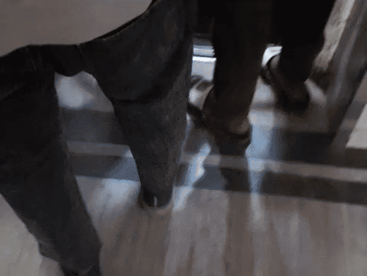 भोपाल में बदमाशों ने युवक को मारी गोली:  परिवार के साथ शादी से लौट रहा था; बीच बचाव करने आई बहन और पत्नी को भी मारे चाकू – Bhopal News