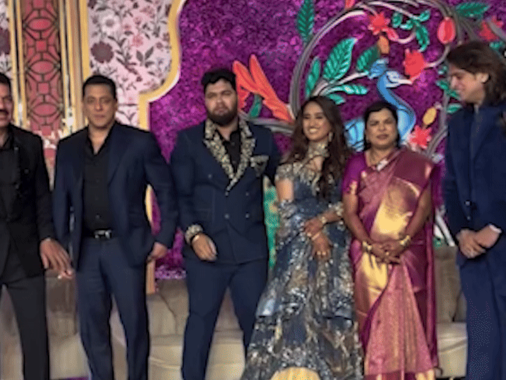 दया नायक के बेटे के रिसेप्शन में पहुंचे सलमान खान:टाइट सिक्योरिटी के साथ एंट्री ली, मंच पर क्लिक करवाईं तस्वीरें; राजनेता राहुल एन कनाल भी पहुंचे