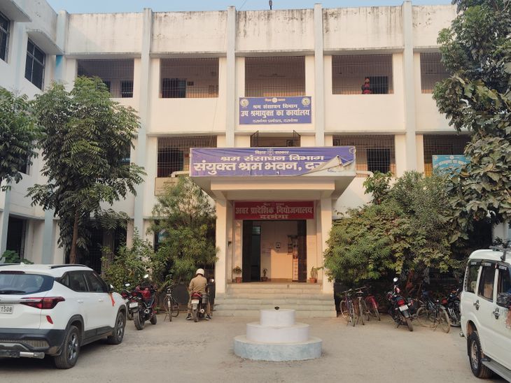 दरभंगा में 23 और 30 दिसंबर को जॉब कैंप:  महिला अभ्यर्थियों के लिए मौका, बीमा सखी के 50 पदों पर होगी भर्ती; 10वीं पास कर सकते हैं आवेदन – Darbhanga News