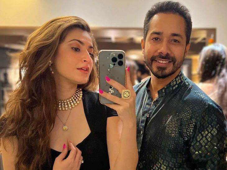 शिवालिका ओबेरॉय–अभिषेक पाठक बनने वाले हैं पेरेंट्स:कपल ने सोशल मीडिया पर प्रेग्नेंसी की घोषणा की, दोनों की शादी 2023 में हुई थी