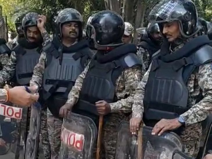 visit Gwalior on December 25. | 25 ​दिसंबर को ग्वालियर आएंगे गृहमंत्री अमित  शाह: चार हजार जवान संभालेंगे सुरक्षा, 15 स्पॉट पर होगी पार्किंग, नो फ्लाइंग  जोन ...