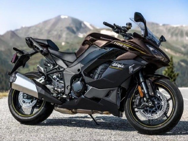 कावासाकी निंजा 1100SX का 2026 मॉडल: तकनीक और दमदार इंजन का मिश्रण Kawasaki Ninja Sx Launched India news image