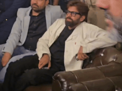 क्रिकेट खिलाड़ी नीरज चोपड़ा की रिसेप्शन पार्टी में मस्ती! क्रिकेट Neeraj Chopra Reception Party Celebration news image