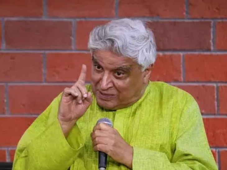 अपनी AI जनरेटेड फेक फोटो देख भड़के जावेद अख्तर:कहा- मेरी छवि को ठेस पहुंचाने वालों के खिलाफ कानूनी कार्रवाई करूंगा, दावा था- टोपी लगाकर धार्मिक हुए