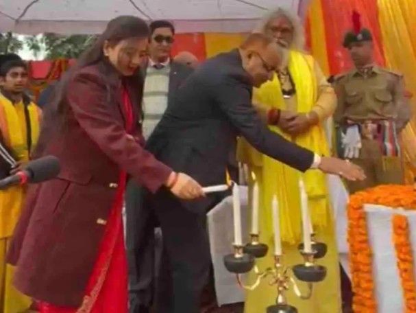 Rani Gomti Bibi statue unveiled in Phulpur