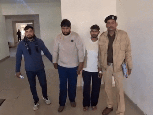 गुरुग्राम रोहित शौकीन मर्डर, 2 आरोपी गिरफ्तार:गैंगस्टर सुनील सरधाना के कहने पर शूटरों को पिस्टल दी थी, अब तक 12 पकड़े जा चुके- INA NEWS