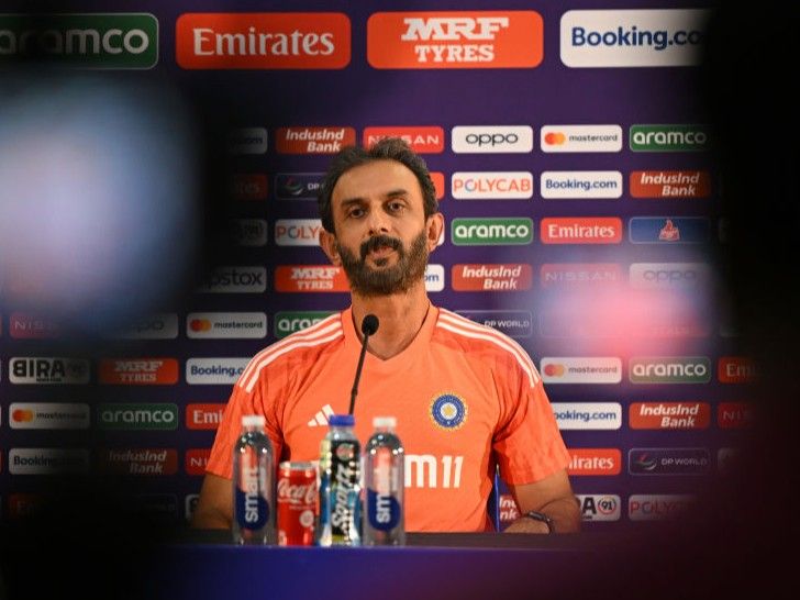 विक्रम राठौड़ बने श्रीलंका के बैटिंग कोच: 18 जनवरी से 10 मार्च तक संभालेंगे जिम्मेदारी; वह 5 साल तक भारत के कोच भी रहे।