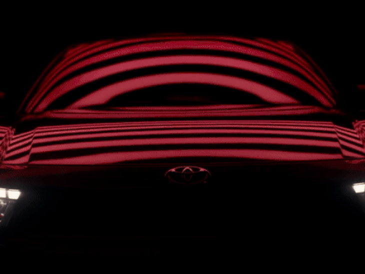 टोयोटा अर्बन क्रूजर EV: जानिए लॉन्च डेट, रेंज और कीमत | तकनीक अपडेट Toyota Urban Cruiser Ev Launch news image