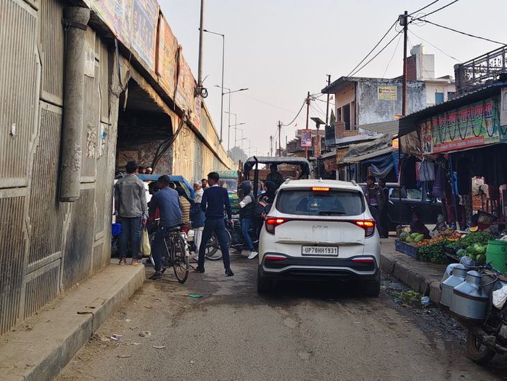 People are troubled by the jam at Maharajpur underpass
