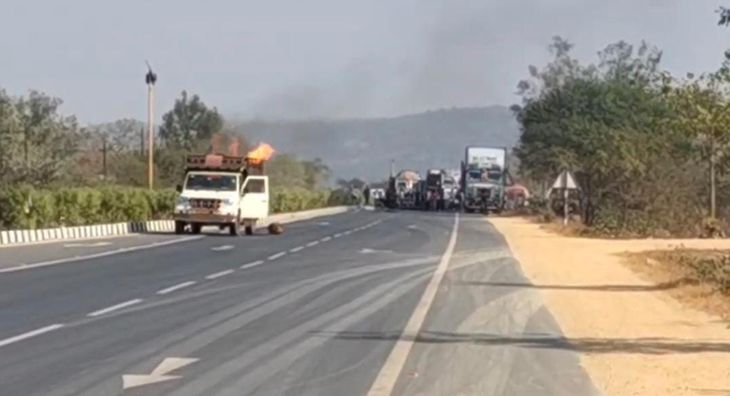 A pickup loaded with 60 cylinders burned for five hours, and then ...