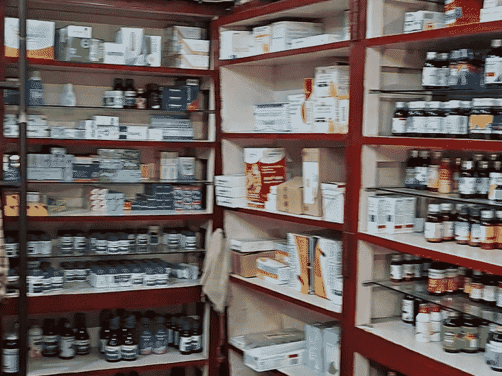 MP Poisonous Syrup Seized | Chhindwara Deaths Linked | अल्मॉन्ट सिरप में मिला जहरीला केमिकल: इसी से गई थी छिंदवाड़ा में 25 से ज्यादा बच्चों की जान; MP में सीज करने की कार्रवाई शुरू – Jabalpur News